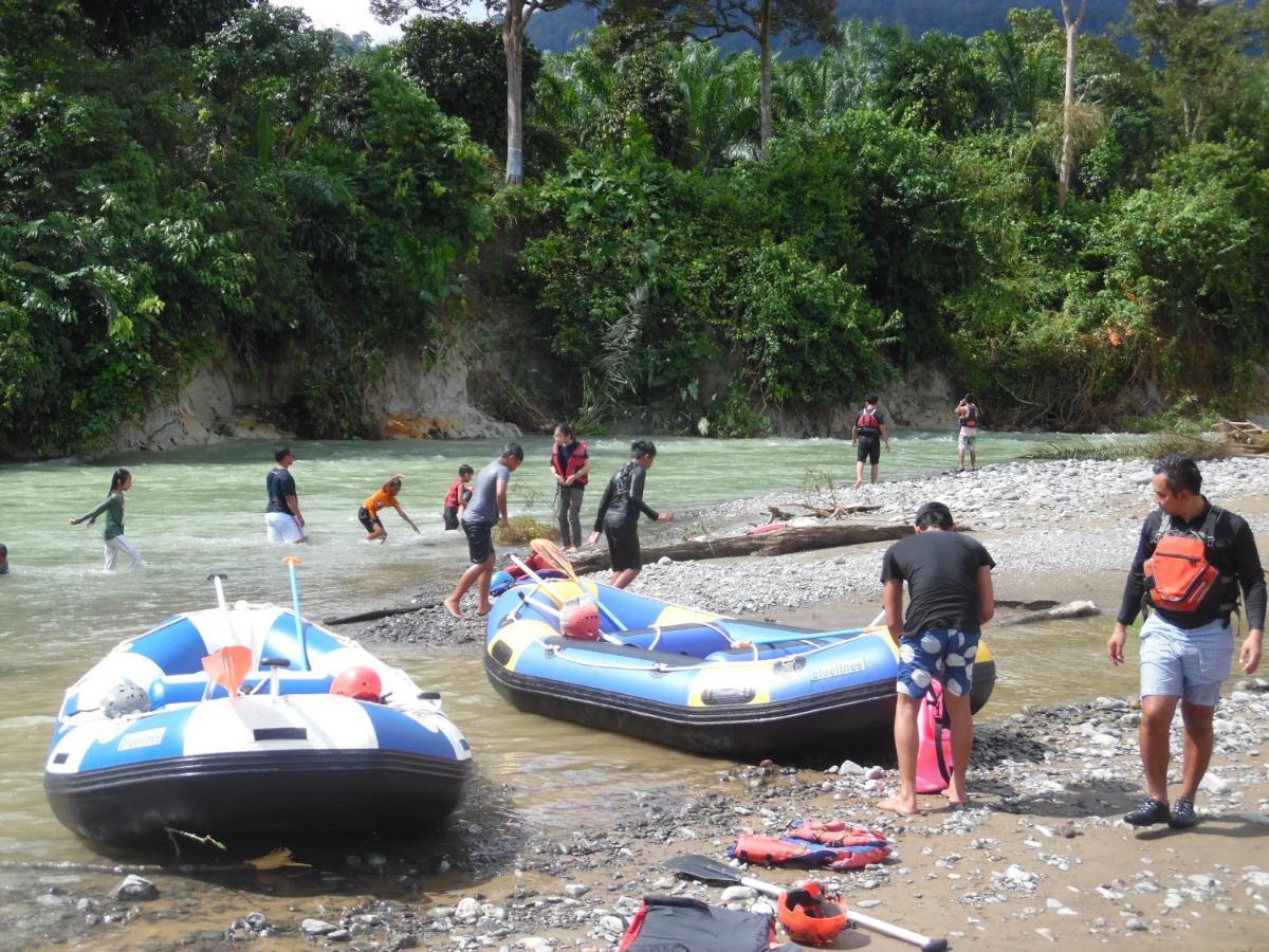 Ambow Homestay Jungle Trekking & Village Tour Bukit Lawang Exteriér fotografie