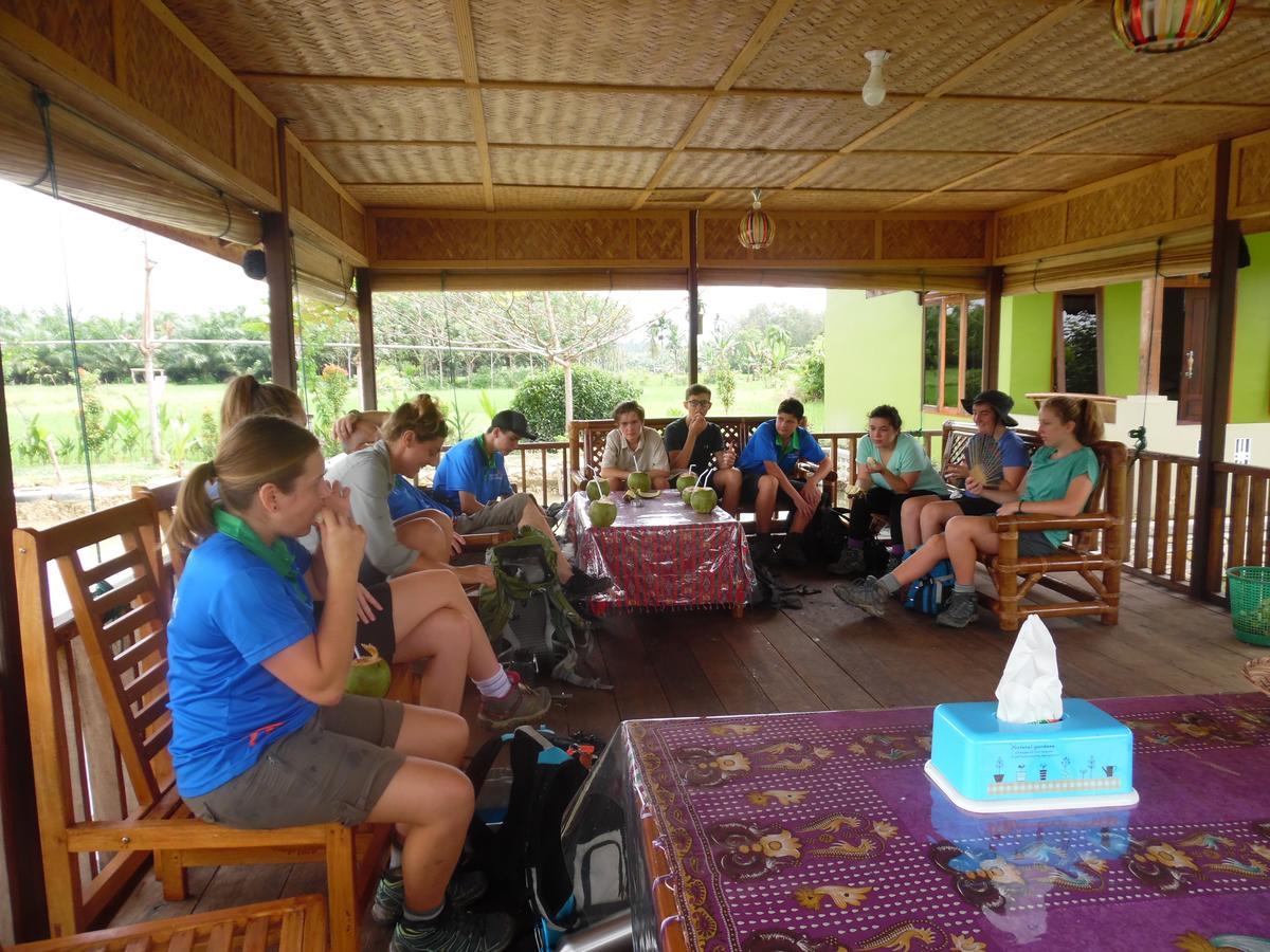 Ambow Homestay Jungle Trekking & Village Tour Bukit Lawang Exteriér fotografie